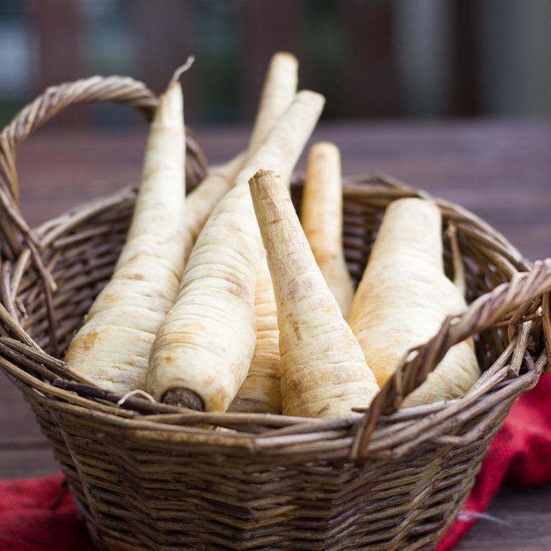 einladung_zum_essen-parsnip-5700588_1280